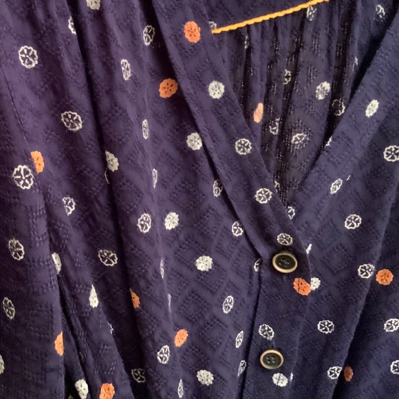 Anthropologie (ett:twa Brand) Navy Rayon Romper. Wht/Peach Floral Print.  Size M - Picture 3 of 7